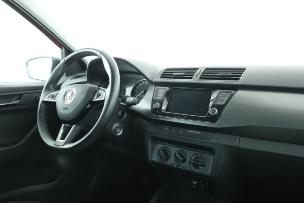 445m2-skoda-fabia-10-mpi-drive-4000-12.jpg