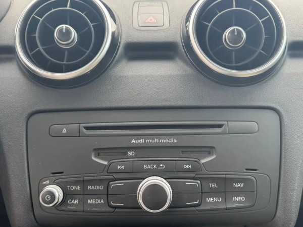 audi-a1-14-tsi-sportbackklimanavisitzhzg-2.jpg