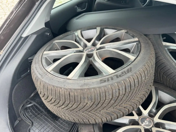 audi-a1-14-tsi-sportbackklimanavisitzhzg-6.jpg