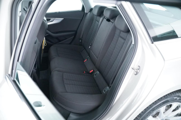 audi-a4-avant-design-20tdi-automatik-navi-8.jpg