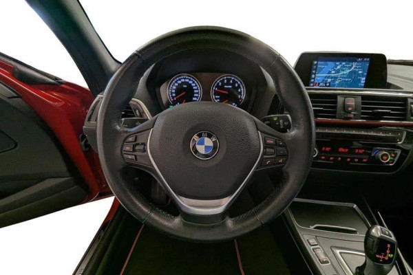 bmw-serie-1-118i-autosport-line-5.jpg