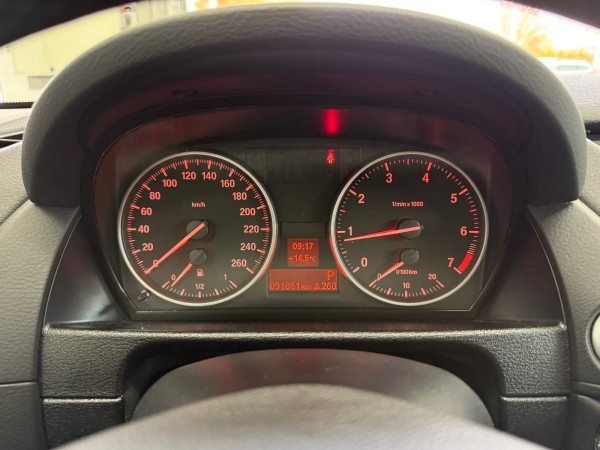 bmw-x1-18-i-sdrivex-lineautombi-xenon-18.jpg