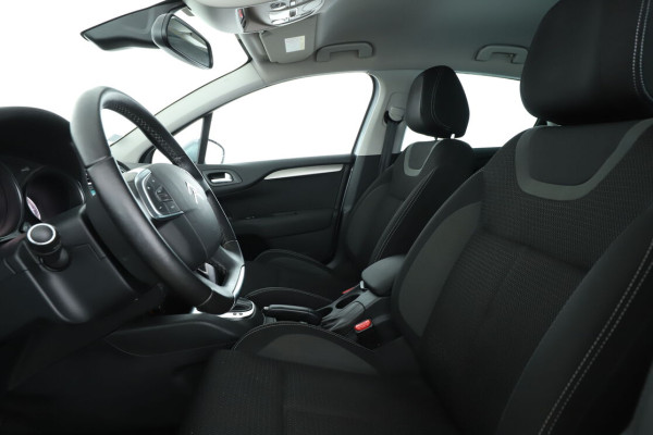 citroen-c4-16-blue-hdi-millenium-eat6-7.jpg
