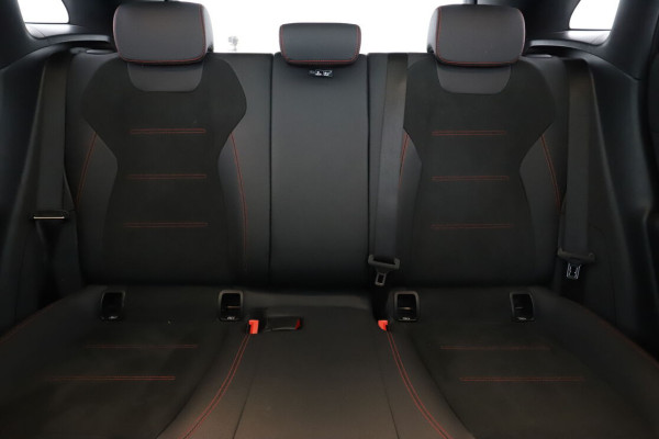 mercedes-benz-gla-250-e-amg-line-8g-dct-11.jpg