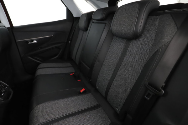 peugeot-3008-12-puretech-allure-business-eat6-6.jpg