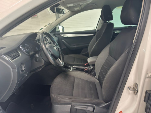 skoda-octavia-iii-break-16-tdi-115-dsg7-business-garantie-6-mois-19.jpg