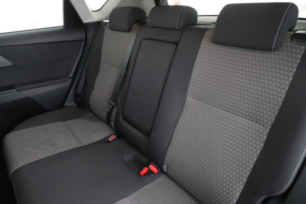 toyota-auris-12t-design-5.jpg