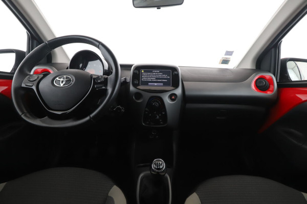 toyota-aygo-10-vvt-i-x-play-17.jpg