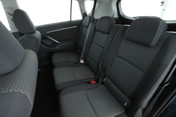 toyota-verso-16-d-4d-active-4.jpg