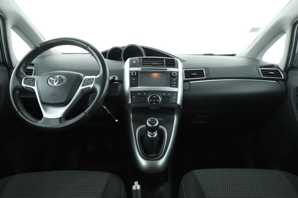 toyota-verso-16-d-4d-active-6.jpg