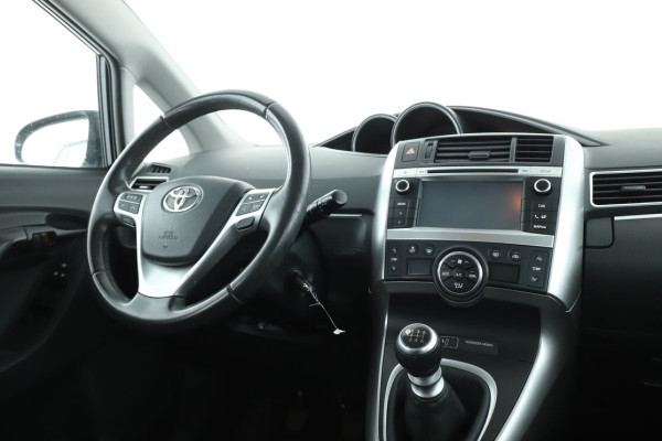 toyota-verso-16-d-4d-active-7.jpg