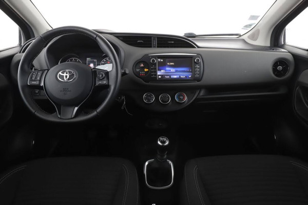 toyota-yaris-15-vvt-i-france-11.jpg