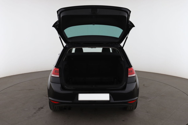 volkswagen-golf-vii-14-tsi-act-bluemotion-tech-carat-dsg7-1.jpg