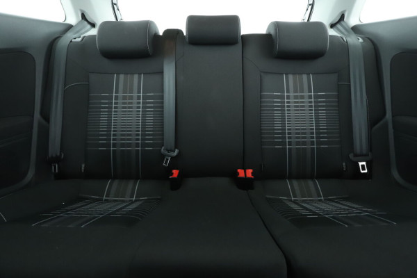 volkswagen-polo-12-tsi-bluemotion-tech-lounge-6.jpg