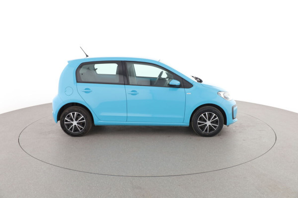 volkswagen-up-10-bluemotion-tech-up-connect-11.jpg